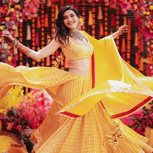 Lehenga choli komplett - komplett, genäht